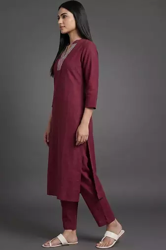workwear women regular thread work kurta with trousers