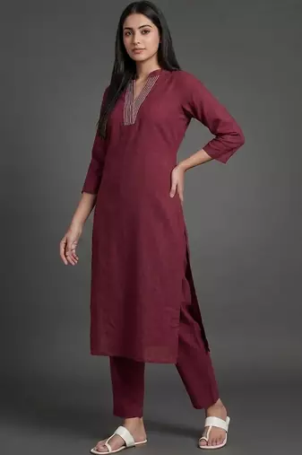 workwear women regular thread work kurta with trousers