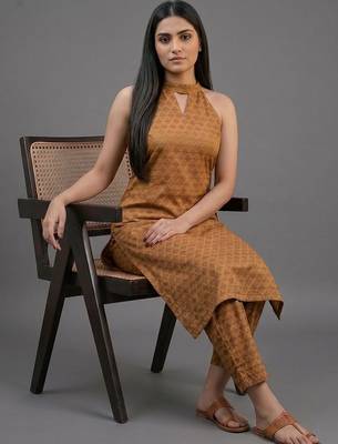 formal women regular kurta with trousers & with dupatta 4