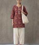 contemporary women paisley printed regular cotton farshi suit