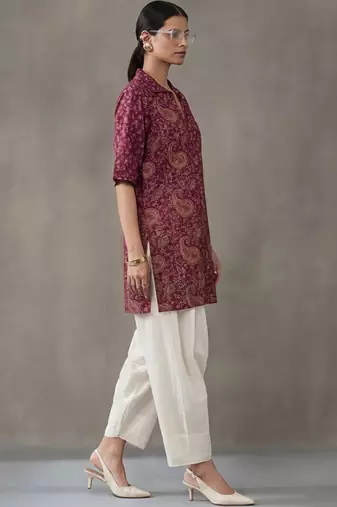 contemporary women paisley printed regular cotton farshi suit