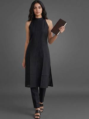 everyday workwear women regular kurta with trousers 1