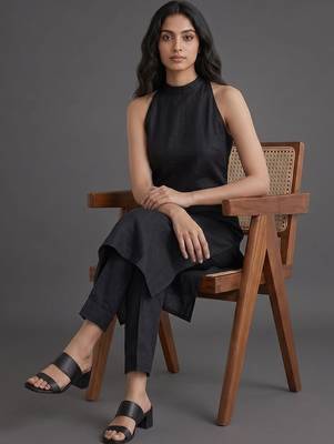 everyday workwear women regular kurta with trousers 4