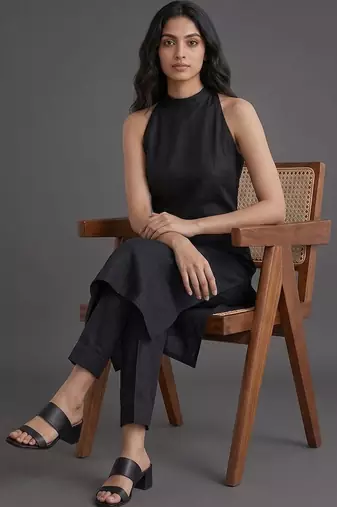 everyday workwear women regular kurta with trousers