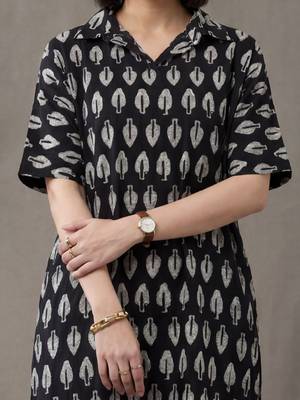 formal women ethnic motifs printed regular cotton kurta with trousers 4