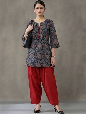tailored women paisley printed regular cotton farshi suit 1