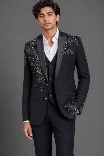 Black embroidered peak lapel tuxedo set