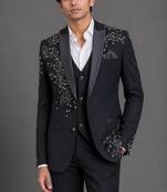 Black embroidered peak lapel tuxedo set