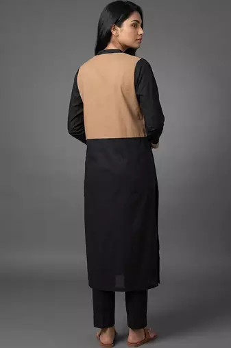 tailored women regular kurta with trousers