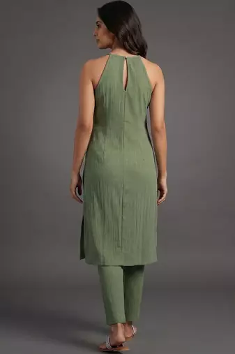 structured women regular kurta with trousers