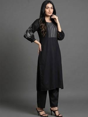 tailored women ethnic motifs embroidered regular thread work kurta with trousers 2
