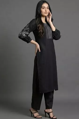 tailored women ethnic motifs embroidered regular thread work kurta with trousers
