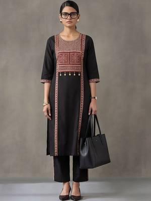 tailored women ethnic motifs embroidered regular thread work cotton kurta with trousers & with dupatta 5