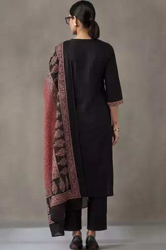 tailored women ethnic motifs embroidered regular thread work cotton kurta with trousers & with dupatta