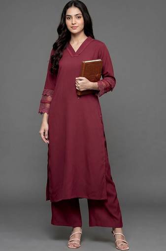 structured women regular silk crepe kurta with palazzos