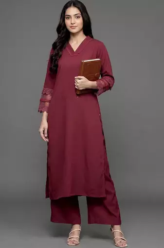 structured women regular silk crepe kurta with palazzos