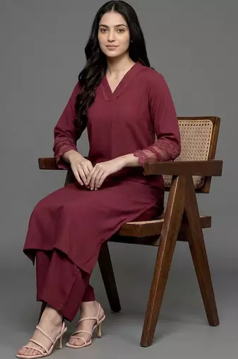 structured women regular silk crepe kurta with palazzos