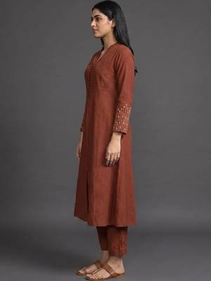 formal women regular thread work kurta with trousers 2
