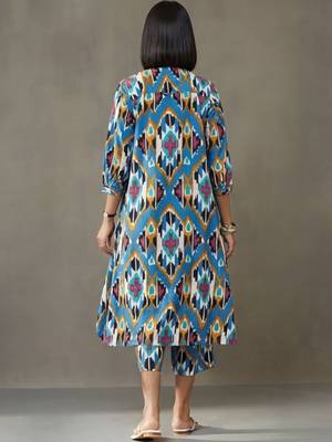 workwear women printed regular cotton kurta with trousers 2