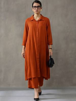 women regular kurta with trousers 1