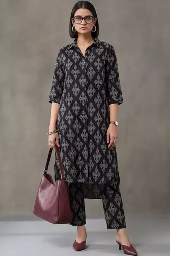 everyday workwear women printed regular cotton kurta with trousers