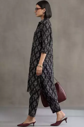 everyday workwear women printed regular cotton kurta with trousers