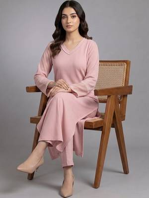 smart women regular beads and stones silk crepe kurta with trousers 4