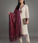 smart women floral embroidered regular thread work kurta with trousers & with dupatta