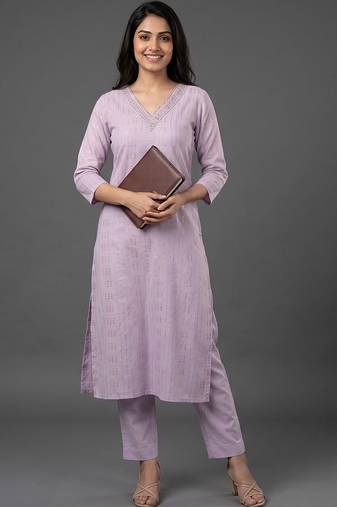 tailored women ethnic motifs regular thread work kurta with trousers