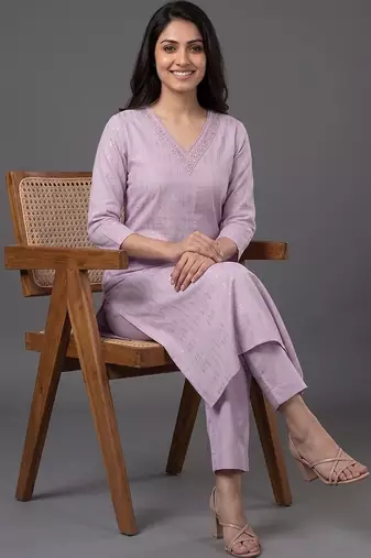tailored women ethnic motifs regular thread work kurta with trousers