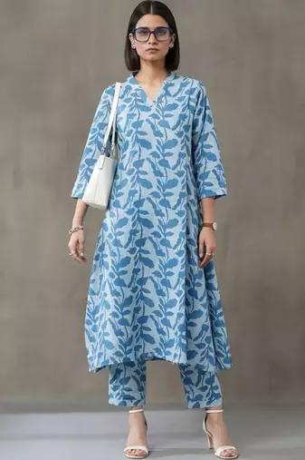formal women floral printed regular cotton kurta with trousers