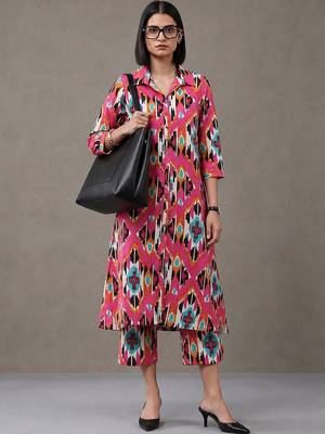 everyday workwear women printed regular cotton kurta with trousers 1