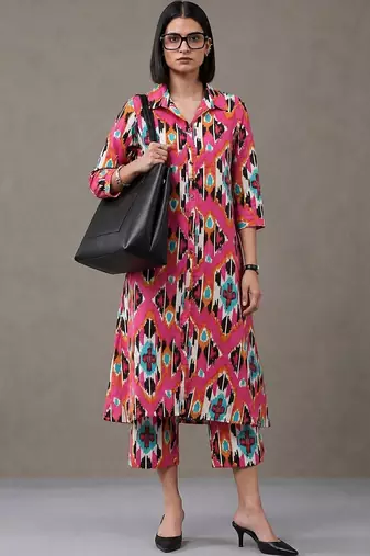 everyday workwear women printed regular cotton kurta with trousers