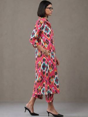 everyday workwear women printed regular cotton kurta with trousers 2