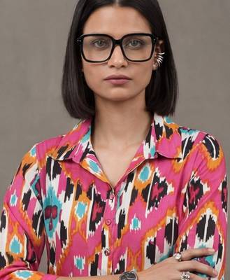 everyday workwear women printed regular cotton kurta with trousers 5