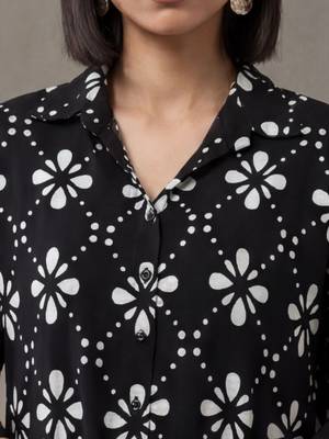 structured women floral printed regular kurta with trousers 5
