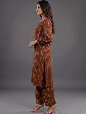 formal women printed regular silk crepe kurta with palazzos 2