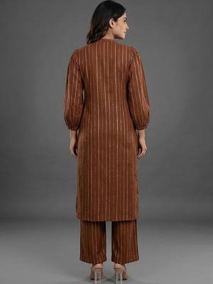 formal women printed regular silk crepe kurta with palazzos 3
