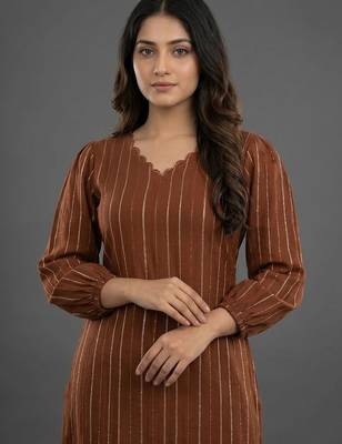 formal women printed regular silk crepe kurta with palazzos 7
