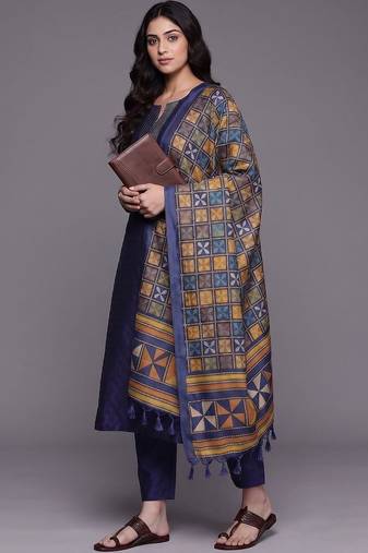 smart women regular thread work kurta with trousers & with dupatta