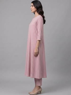 structured women empire silk crepe kurta with trousers 2
