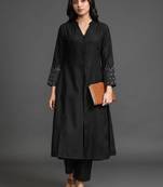 everyday workwear women regular beads and stones kurta with trousers