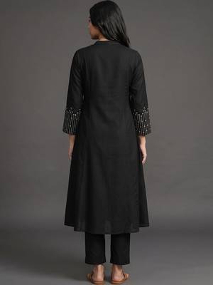 everyday workwear women regular beads and stones kurta with trousers 3