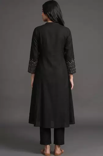 everyday workwear women regular beads and stones kurta with trousers