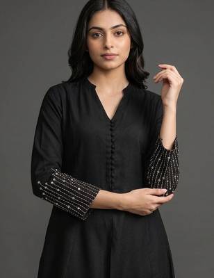 everyday workwear women regular beads and stones kurta with trousers 7