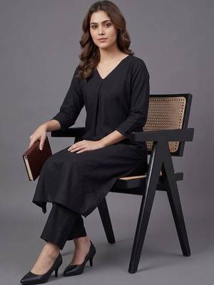 workwear women regular kurta with trousers 4