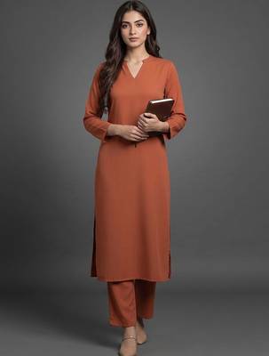 everyday workwear women regular silk crepe kurta with trousers 1