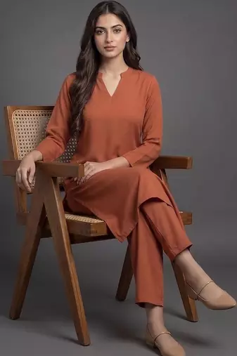 everyday workwear women regular silk crepe kurta with trousers