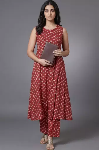 tailored women printed regular kurta with trousers