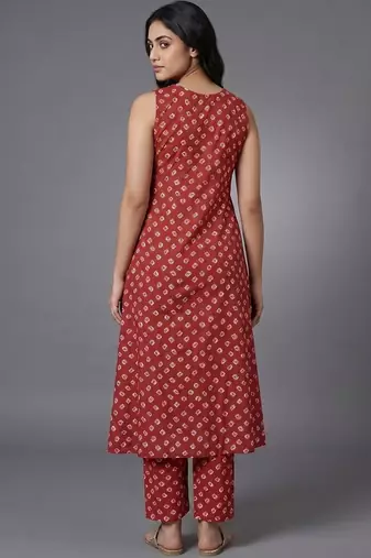 tailored women printed regular kurta with trousers